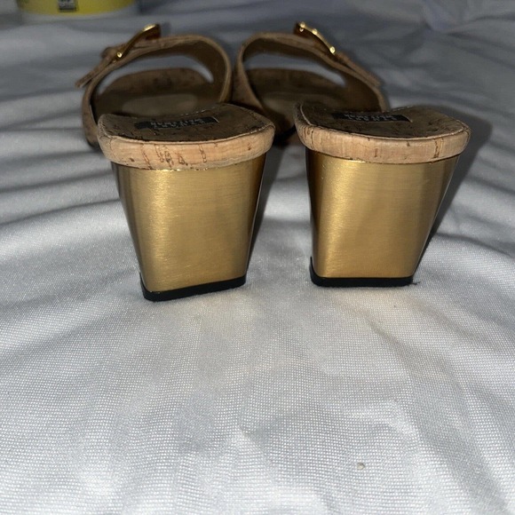 Stuart Weitzman Cork Gold Heels Size 8 - Picture 8 of 10